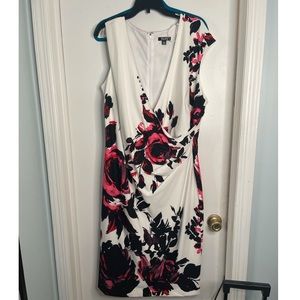 NWT Floral white dress